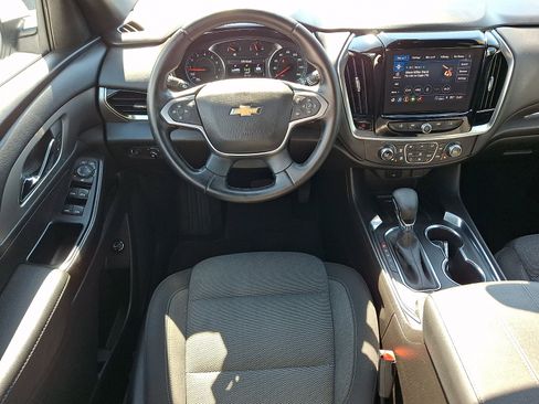 Used 2023 Chevrolet Traverse LT AWD/4WD image 14