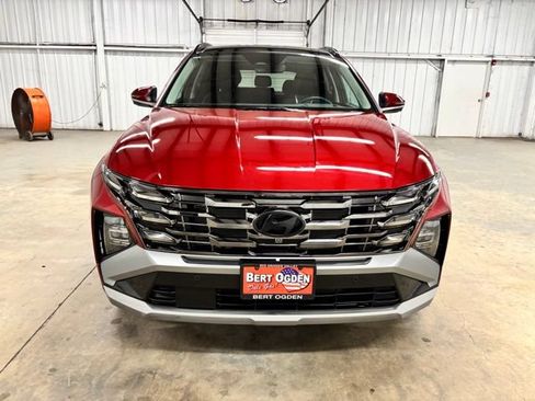 Certified 2025 Hyundai Tucson Limited FWD image 2
