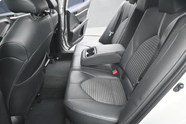 Used 2024 Toyota Camry SE FWD image 7