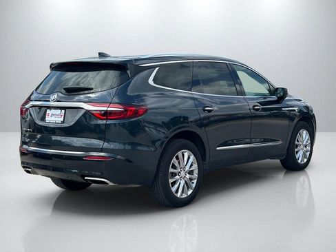 Used 2020 Buick Enclave Essence w/ Sound and Sites Package FWD image 5