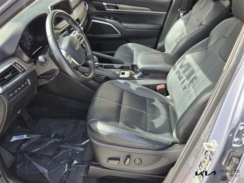 Certified 2022 Kia Telluride EX w/ EX Premium Package image 11