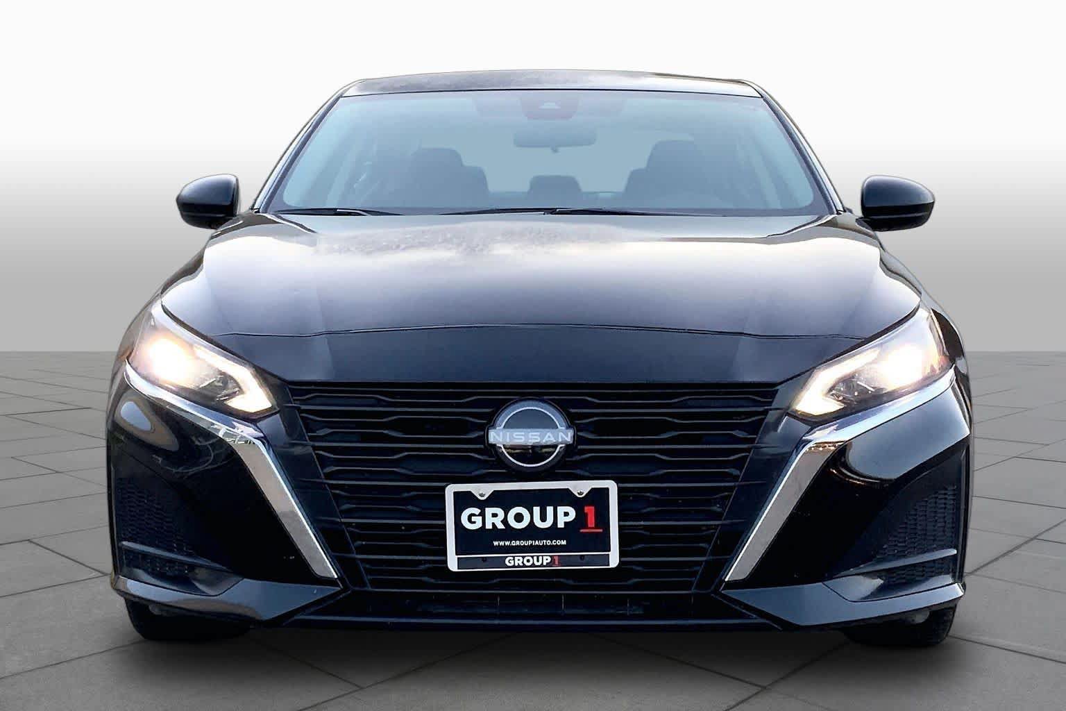 Used 2025 Nissan Altima 2.5 SV FWD image 4
