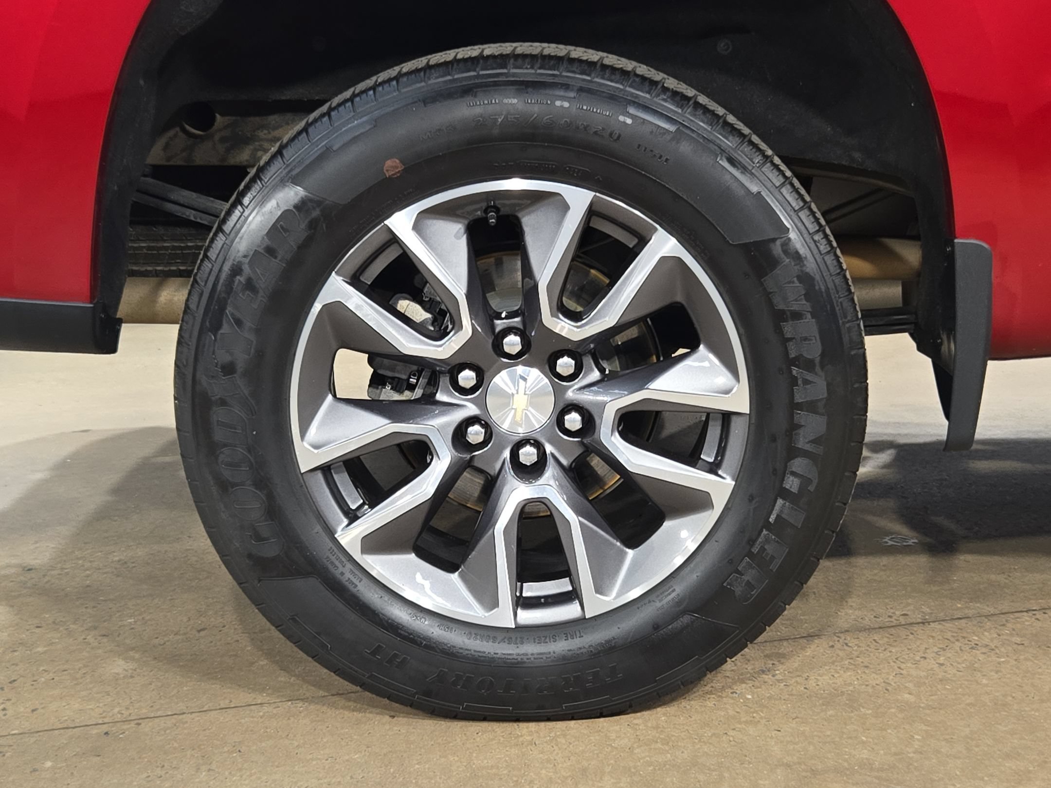 Used 2022 Chevrolet Silverado 1500 LT AWD/4WD image 17