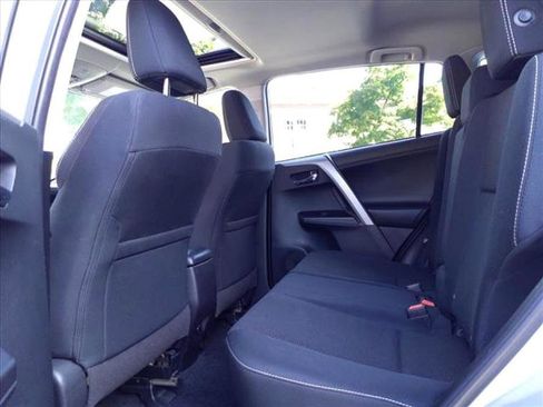 Used 2018 Toyota RAV4 XLE image 13