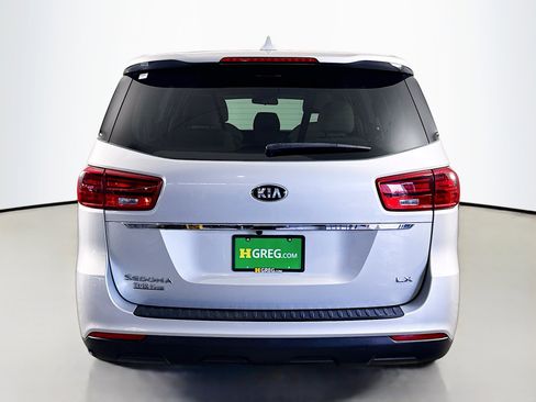 Used 2021 Kia Sedona LX image 8