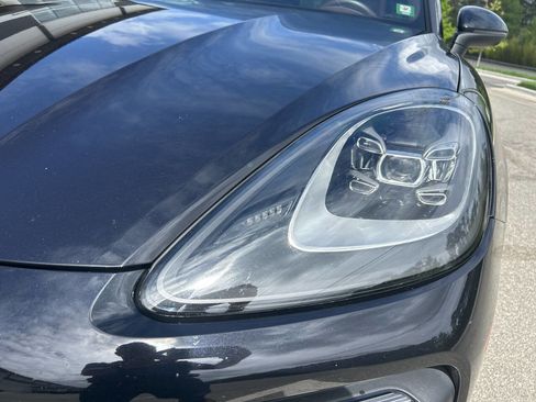 Used 2019 Porsche Cayenne AWD/4WD image 6