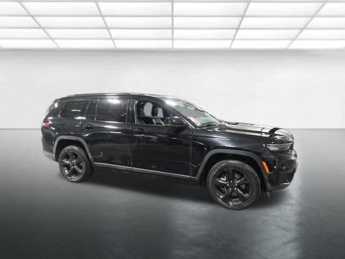 Used 2023 Jeep Grand Cherokee L Laredo AWD/4WD image 3