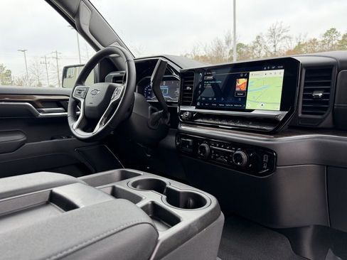 Used 2022 Chevrolet Silverado 1500 LT Trail Boss image 23