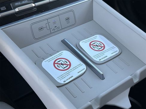 New 2026 Hyundai Santa Fe SE image 27