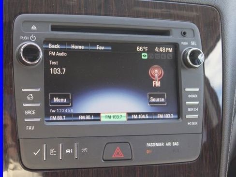 Used 2017 Chevrolet Traverse LT FWD image 34