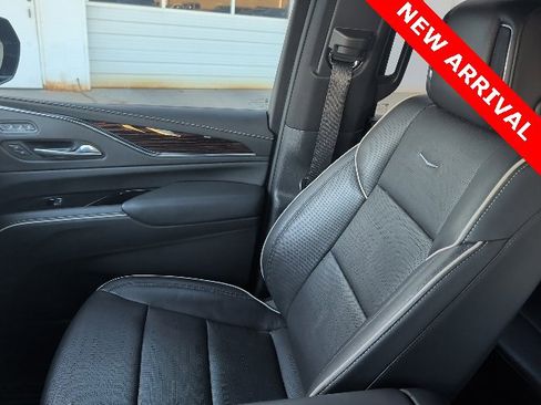 Used 2022 Cadillac Escalade Premium Luxury w/ LPO, Floor Liner Package image 29