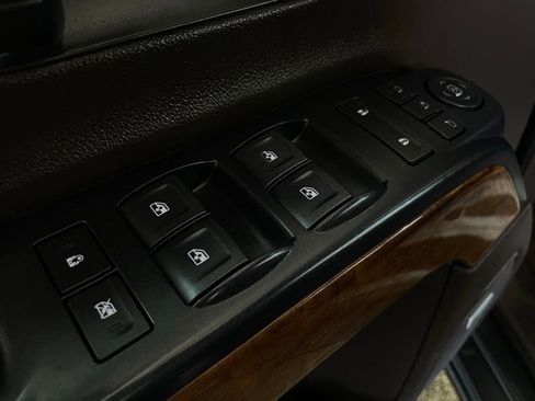 Used 2018 Chevrolet Silverado 3500 High Country image 19