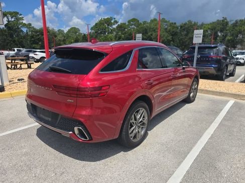 Used 2025 Genesis GV70 2.5T AWD/4WD image 4