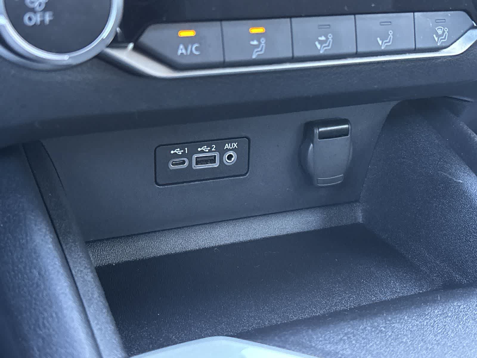 Used 2025 Nissan Altima 2.5 SV FWD image 22