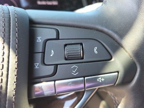 Used 2023 Cadillac Escalade ESV Premium Luxury Platinum image 13