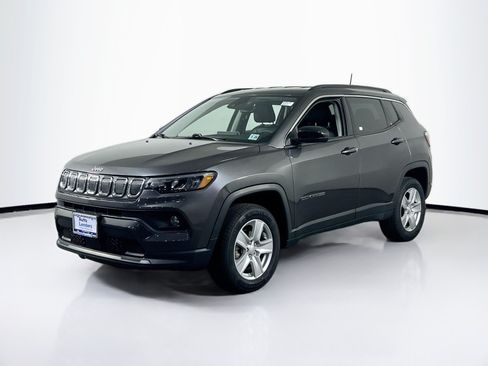 Used 2022 Jeep Compass Latitude AWD/4WD image 1