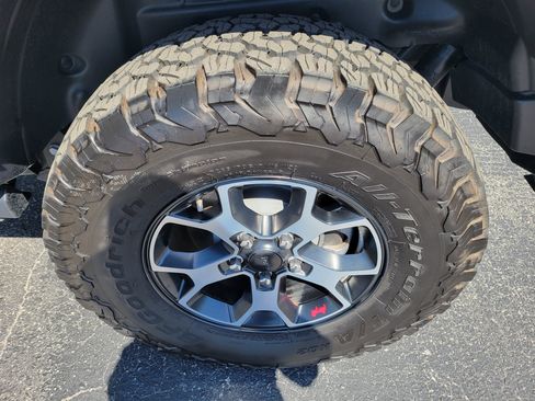 Used 2021 Jeep Wrangler Rubicon AWD/4WD image 30