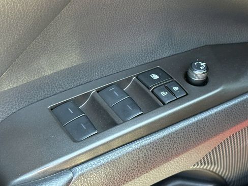 Used 2024 Toyota Camry SE FWD image 19