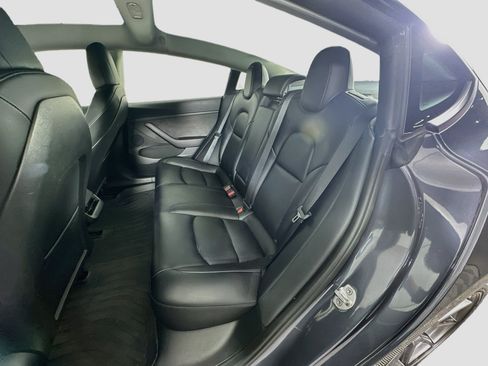 Used 2023 Tesla Model 3 Standard Range RWD image 29