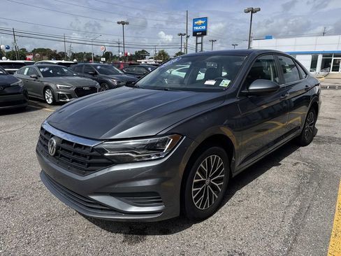 Used 2020 Volkswagen Jetta SE FWD image 32