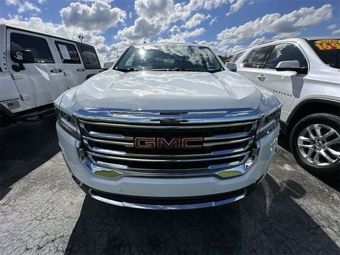 Used 2023 GMC Acadia SLT w/ LPO, Floor Liner Package image 27