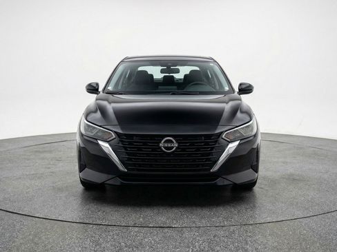 Used 2025 Nissan Sentra SV image 2