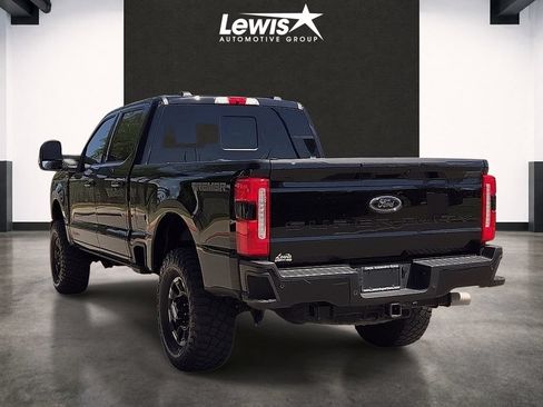 Used 2025 Ford F250 Lariat w/ Lariat Ultimate Package AWD/4WD image 3