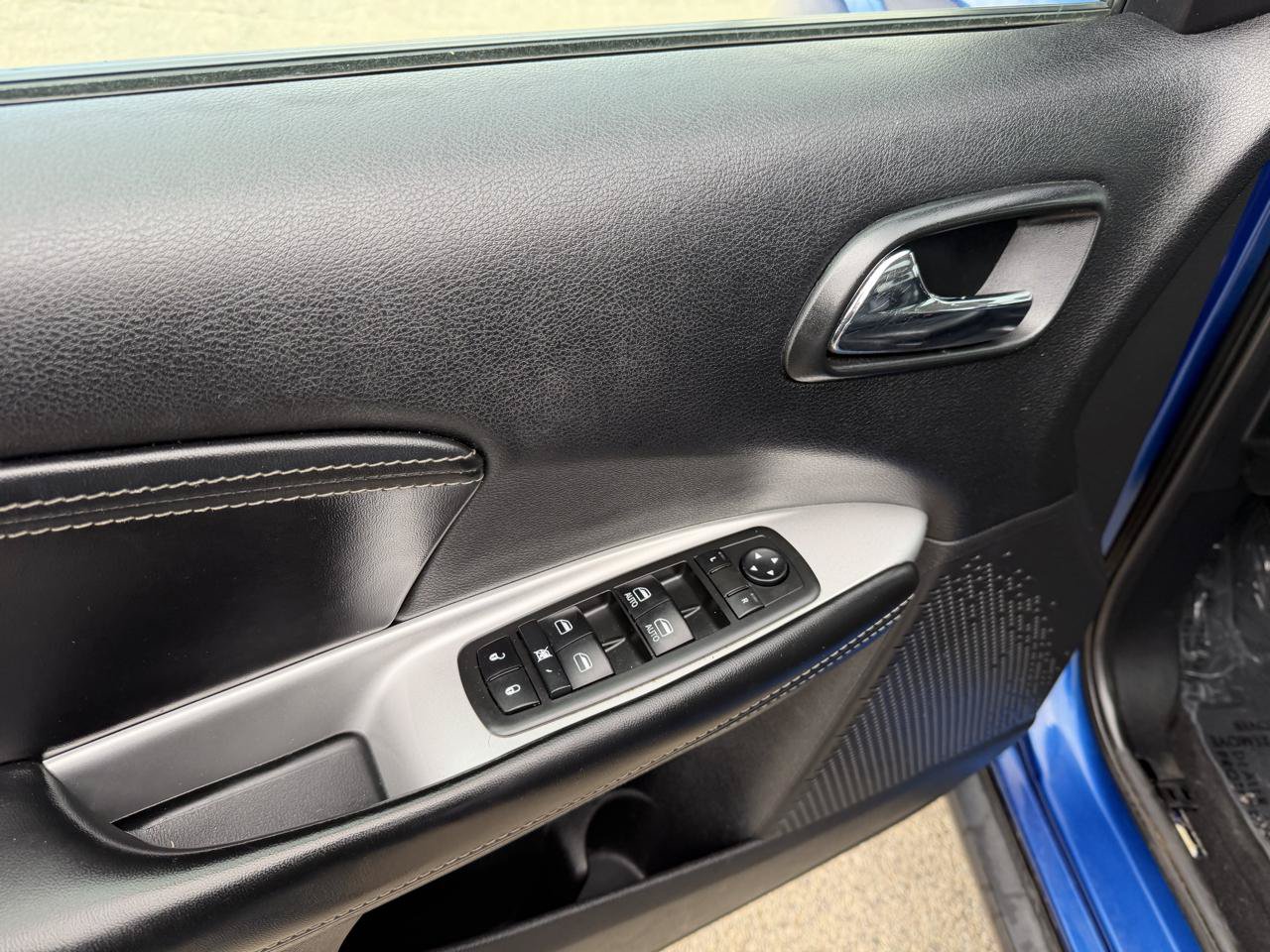 Used 2015 Dodge Journey Limited w/ Sun/Sound & Wheel Group AWD/4WD image 12