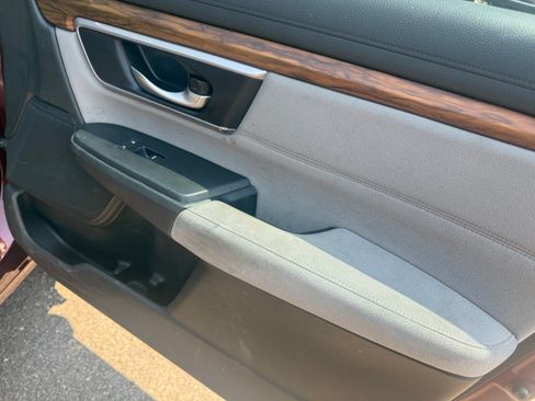 Used 2017 Honda CR-V EX image 16
