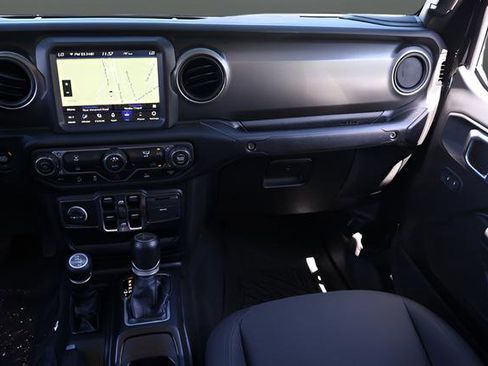 Used 2023 Jeep Gladiator Sport image 17