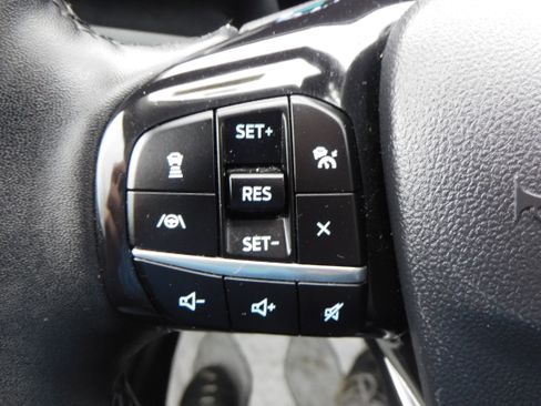 Used 2021 Ford Escape SEL image 17