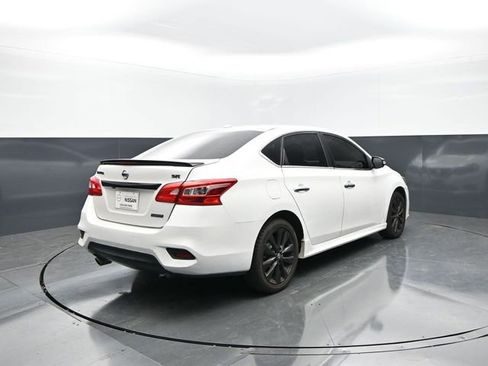 Used 2018 Nissan Sentra SR w/ SR Midnight Edition Package FWD image 8