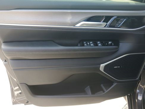 New 2026 Jeep Grand Wagoneer Limited AWD/4WD image 14