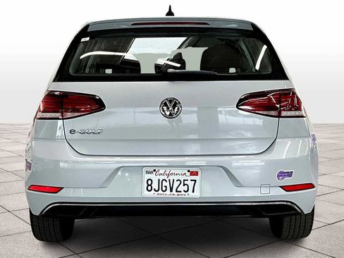 Used 2019 Volkswagen e-Golf SE w/ Driver Assistance Package image 6