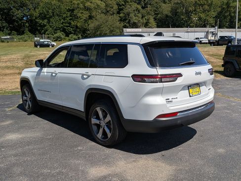 Certified 2022 Jeep Grand Cherokee L Limited image 6