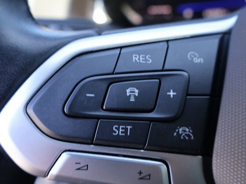 Used 2023 Volkswagen Jetta Sport image 41