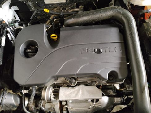 Used 2023 GMC Terrain SLT image 30