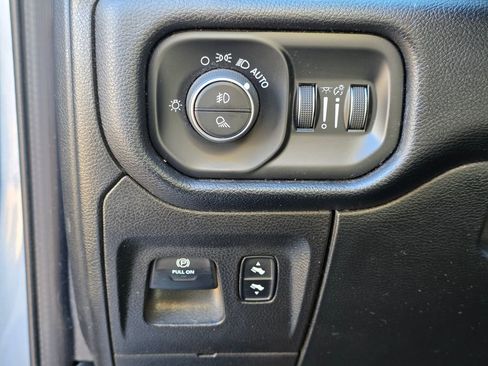 Used 2020 RAM 1500 Laramie w/ Sport Appearance Package image 14