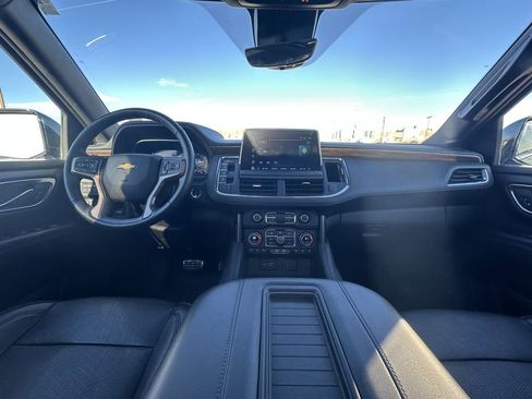 Used 2024 Chevrolet Suburban High Country image 14