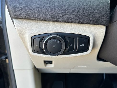 Used 2016 Lincoln MKC Select w/ Select Plus Package image 17