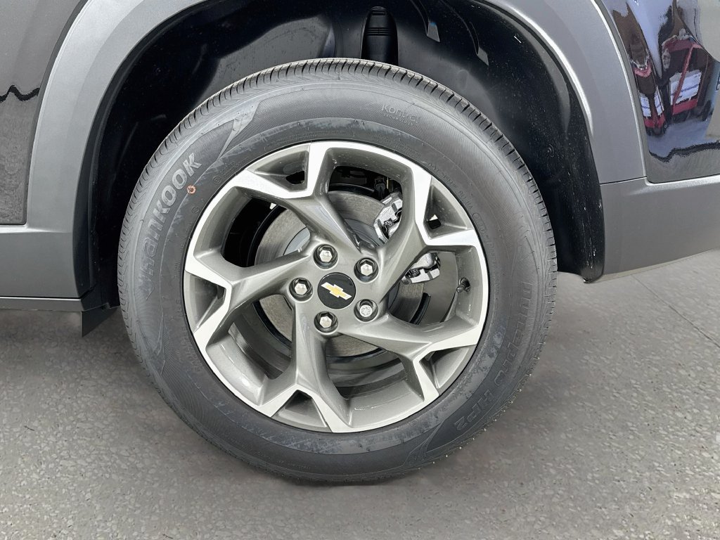 New 2026 Chevrolet Trax LT FWD image 31