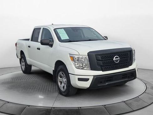 Used 2022 Nissan Titan S w/ S Utility Package image 7