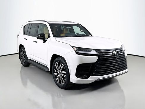 New 2026 Lexus LX 700h Luxury image 3