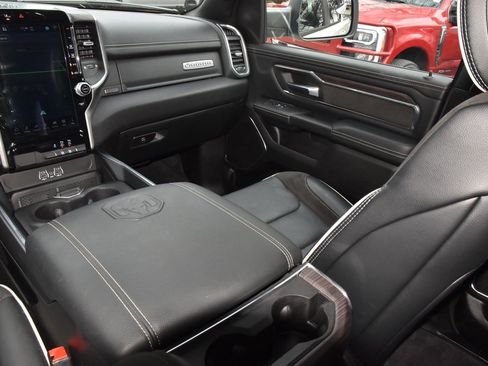Used 2025 RAM 1500 Laramie w/ Sport Appearance Package image 17