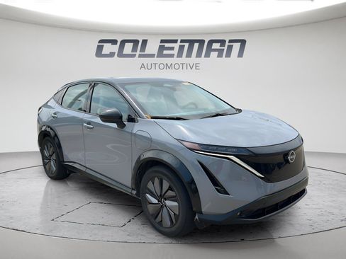 Used 2024 Nissan Ariya AWD image 2
