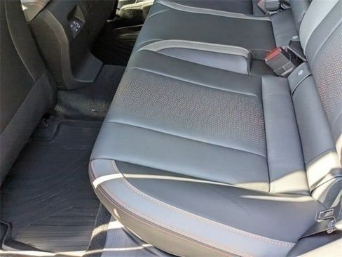 New 2025 Subaru Crosstrek 2.5i Limited w/ Popular Package #3A image 33