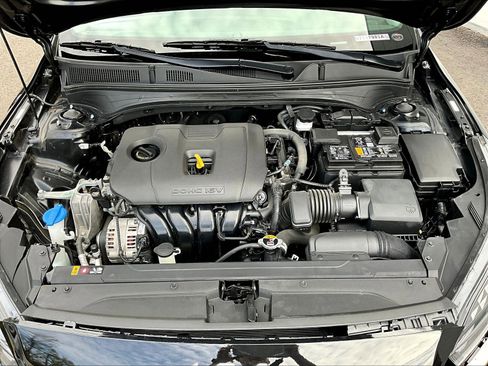 Certified 2023 Kia Forte LXS w/ LXS Technology Package FWD image 29