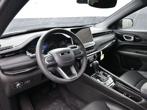 New 2026 Jeep Compass Latitude AWD/4WD image 14