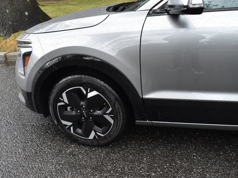 Used 2023 Kia Niro Wind image 16