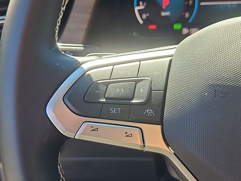 Used 2026 Volkswagen Atlas SE AWD/4WD image 17